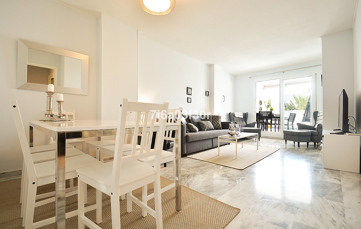2 Bed, 2 Bath - Apartment Holiday Rental in Puerto Banus, Marbella