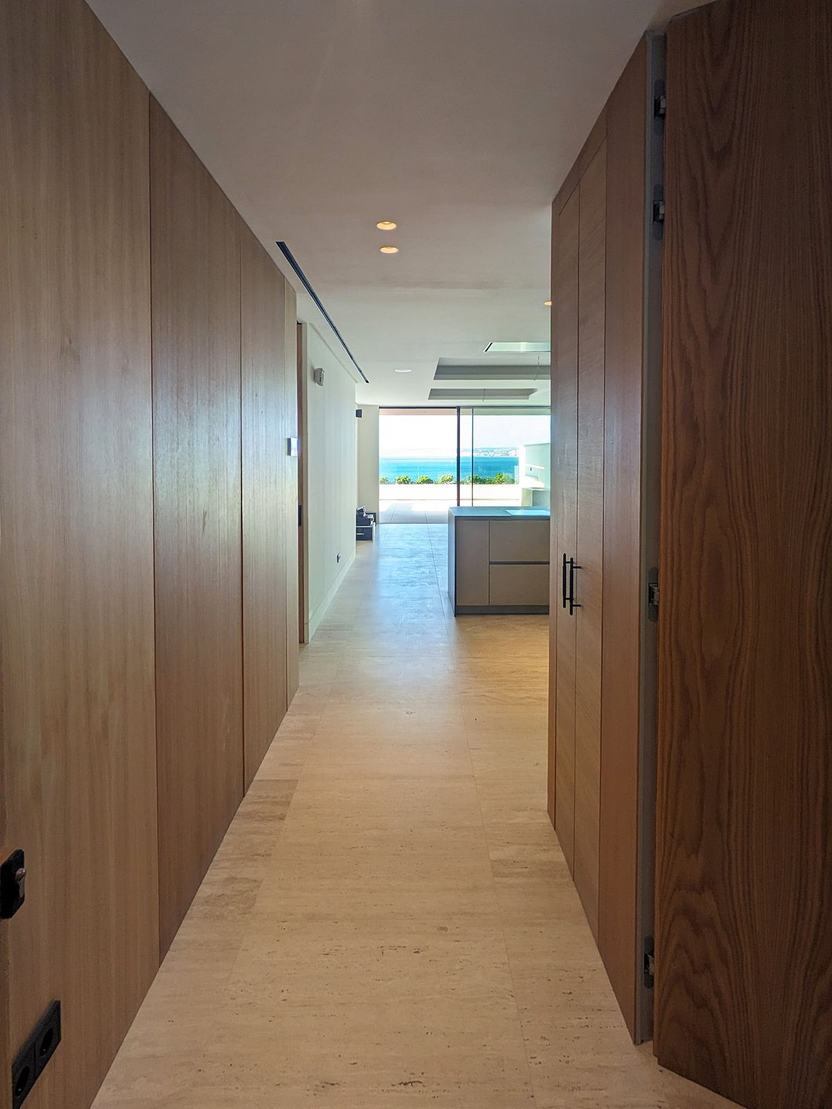 Piso de 2 Dormitorios y 3 Baños en venta en La Alqueria, Estepona