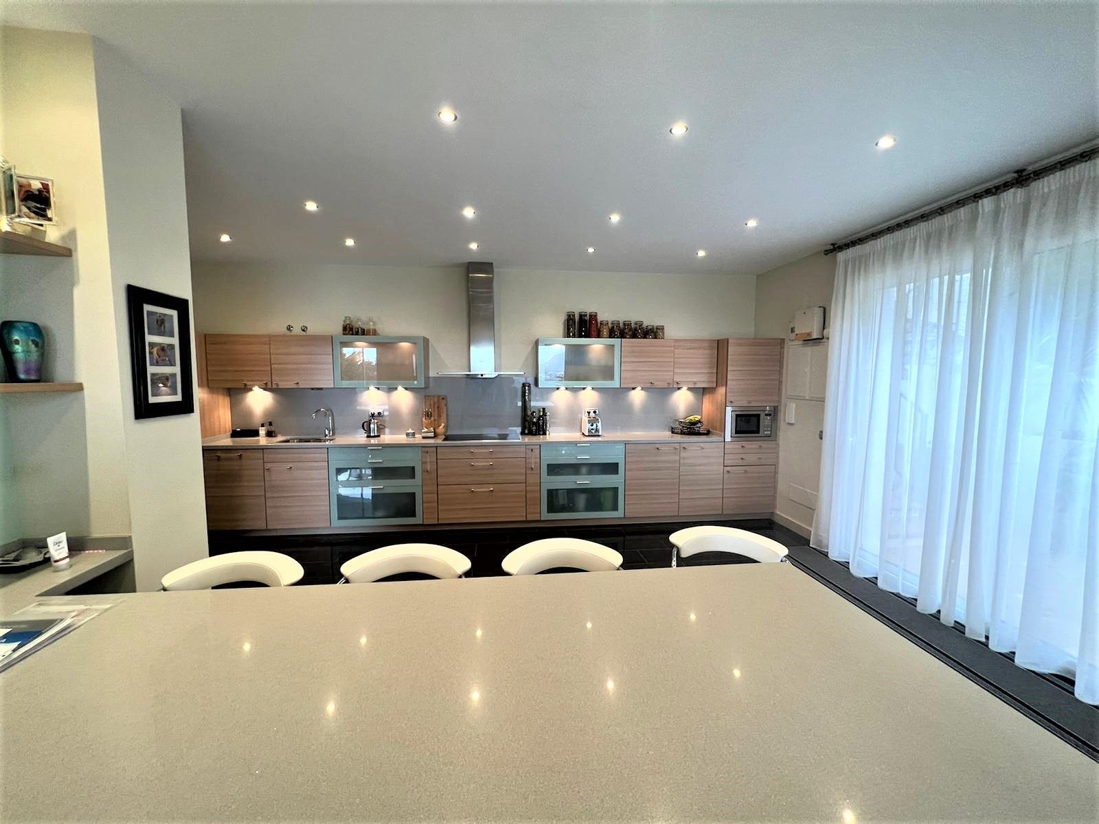 Casa de 6 Dormitorios en venta en Mijas