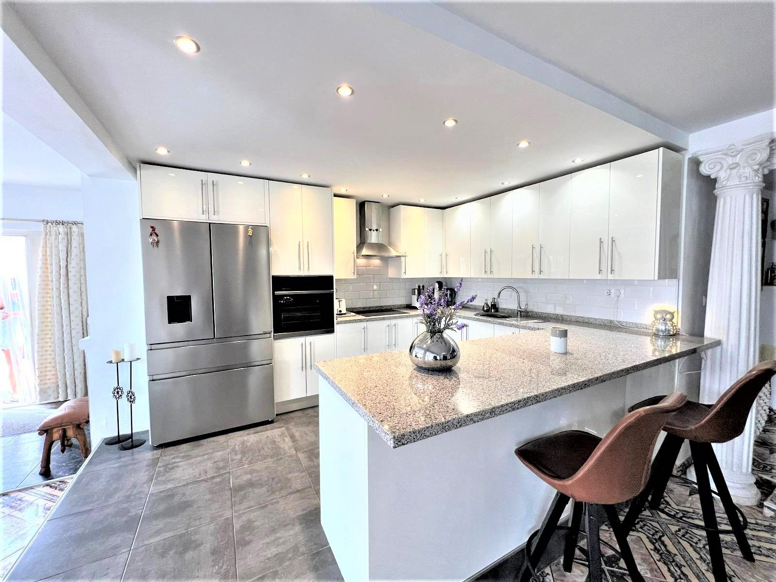 Casa de 4 Dormitorios y 3 Baños en venta en Mijas