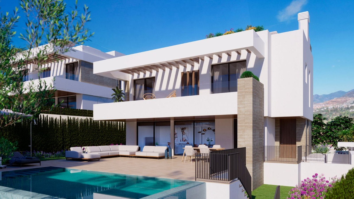 3 Bed, 5 Bath - Villa for Sale in Atalaya, Estepona