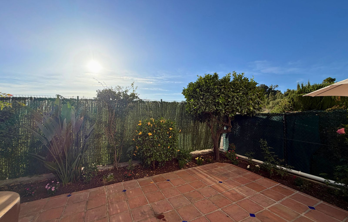 Casa Adosada de 3 Dormitorios en venta en Nueva Andalucía, Marbella