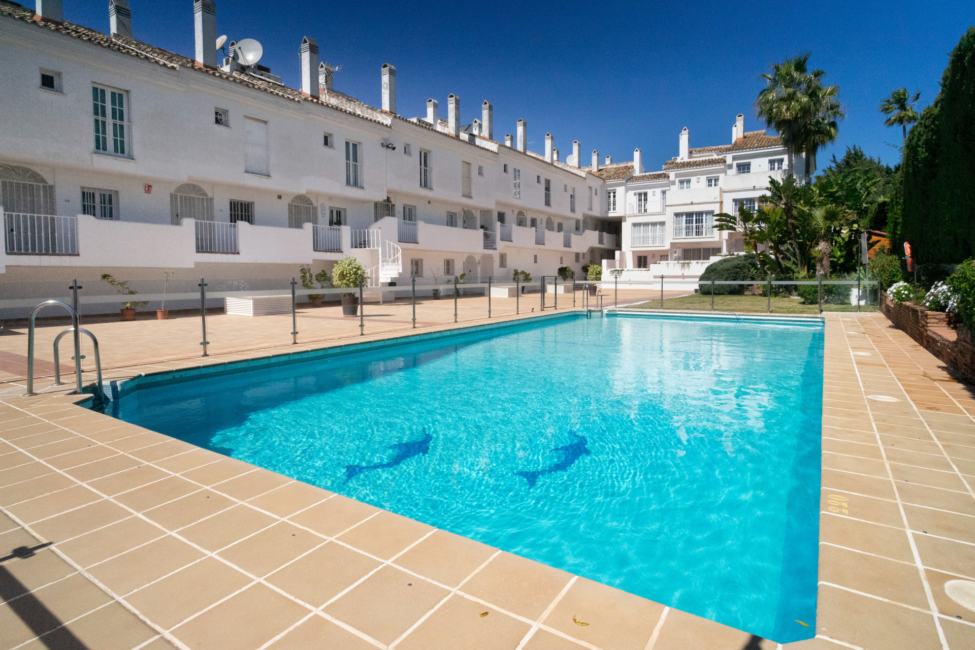 Casa Adosada de 2 Dormitorios en venta en Puerto Banús, Marbella