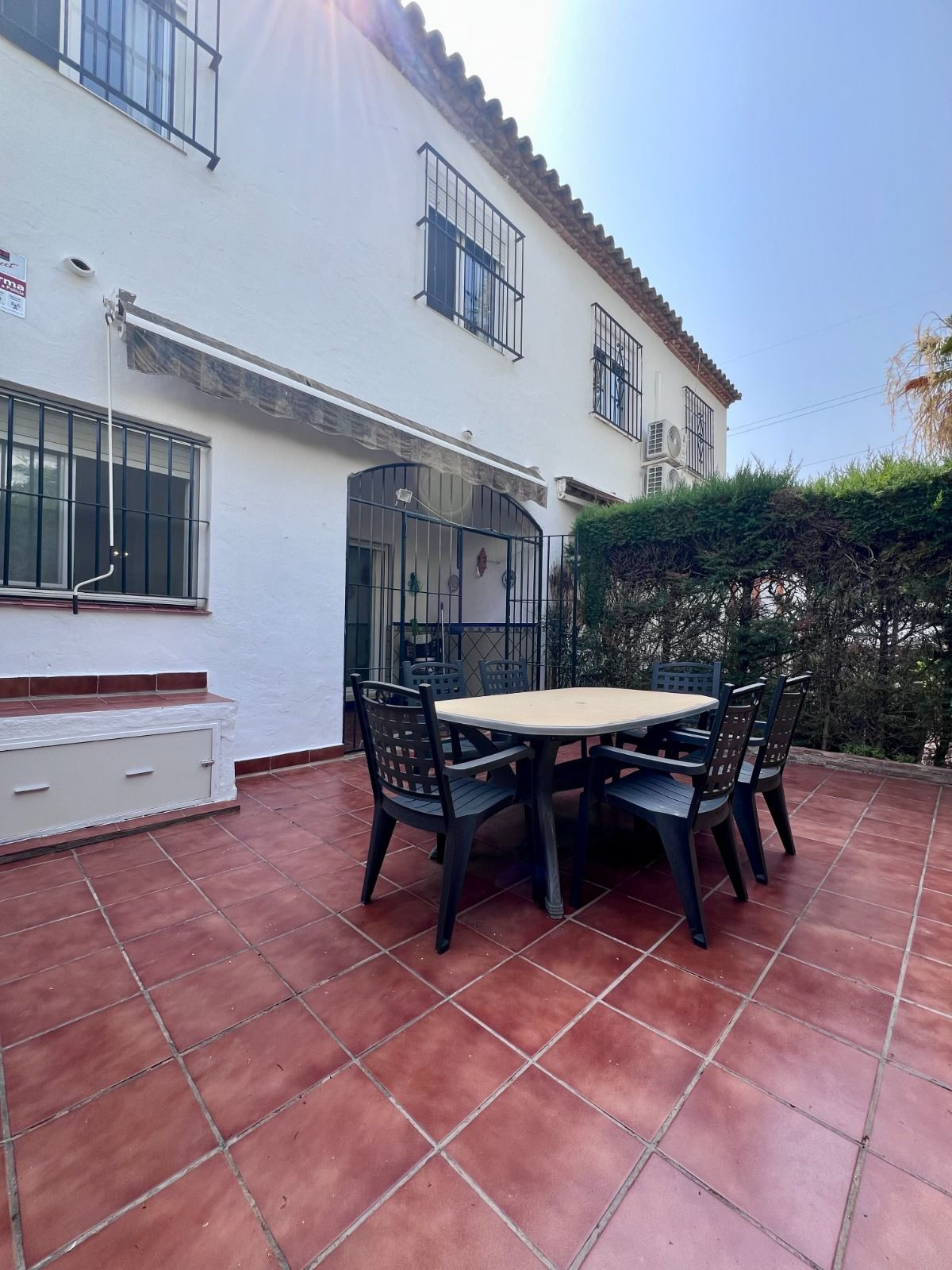 3 спални - Редова къща за продажба в Estepona