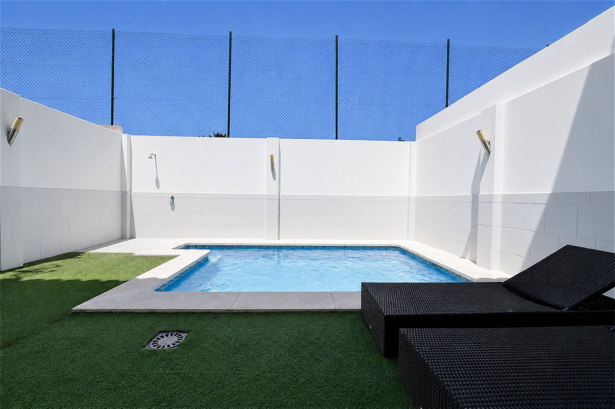 Casa Adosada de 3 Dormitorios y 2 Baños en venta en Casares