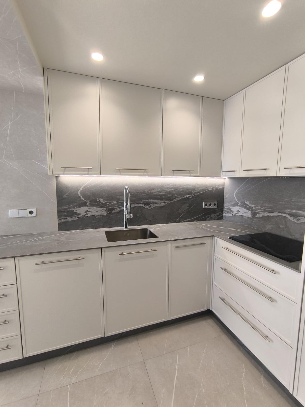 Ático de 4 Dormitorios y 3 Baños en venta en Fuengirola