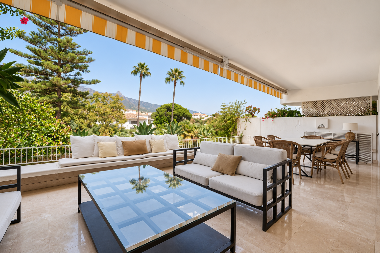 3 спални, 2 бани - Апартамент под наем в Marbella Golden Mile