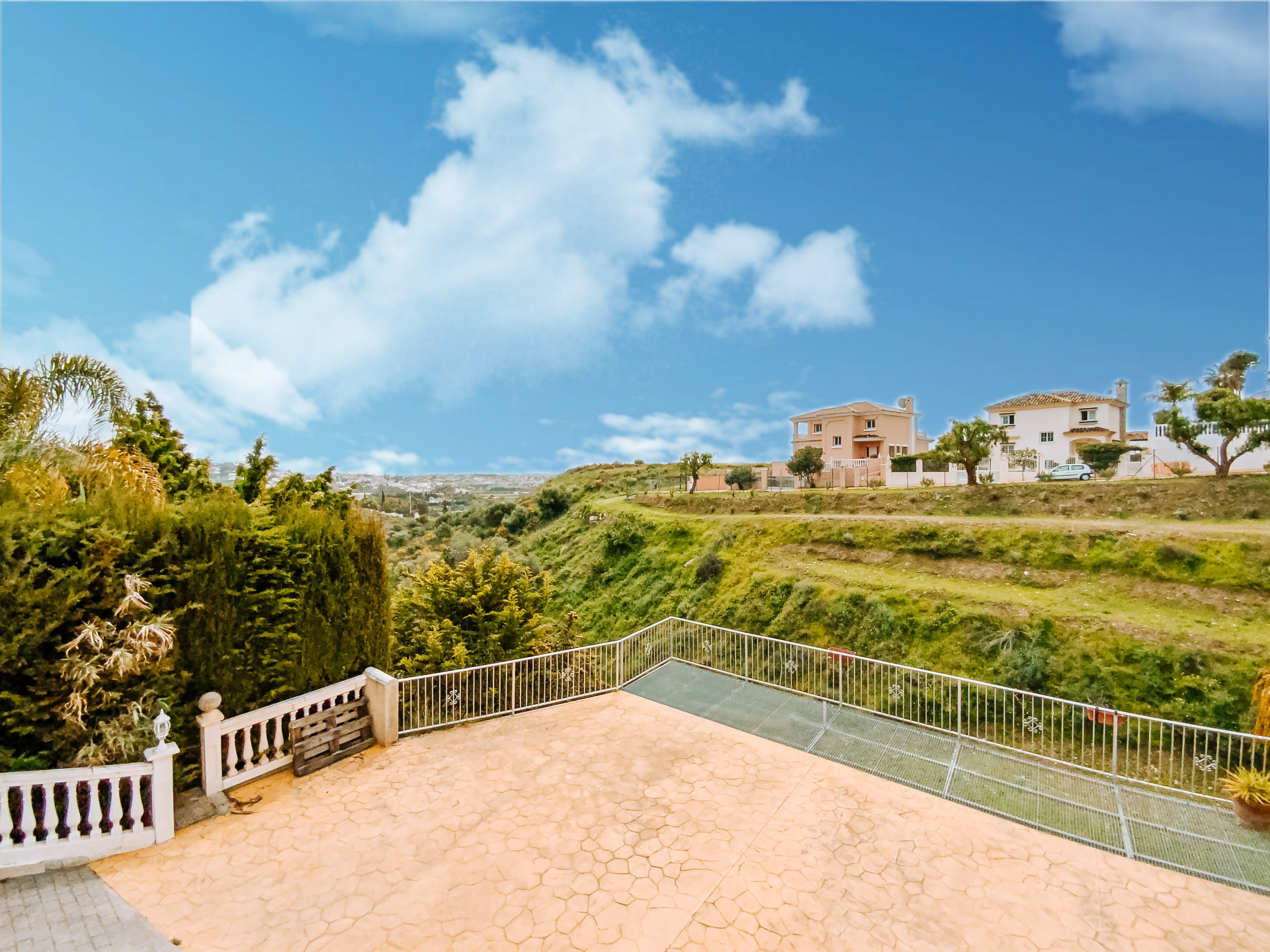 Casa de 5 Dormitorios y 5 Baños en venta en Mijas Golf
