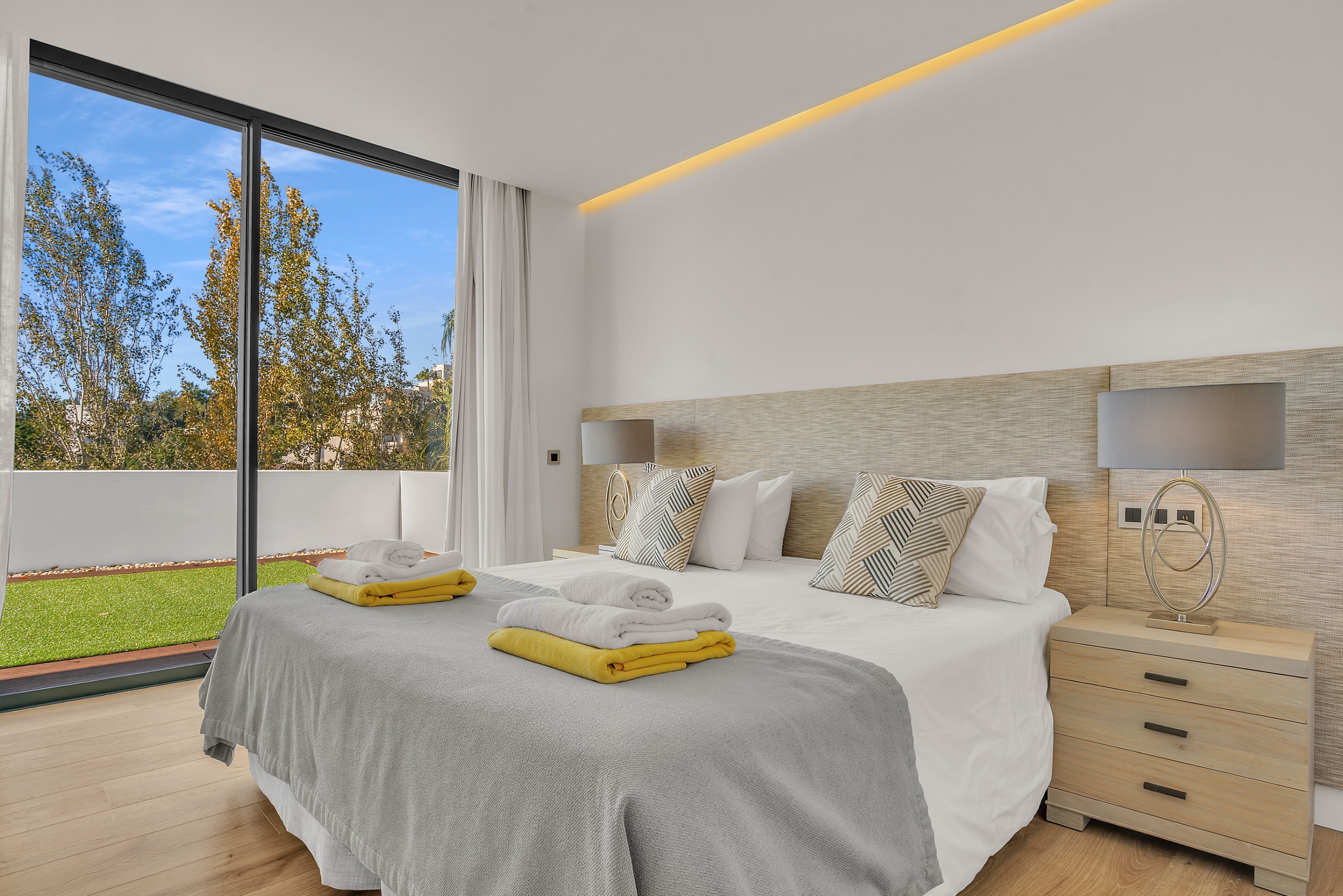 5 спални - Вила Ваканционен наем в La Alqueria, Benahavis
