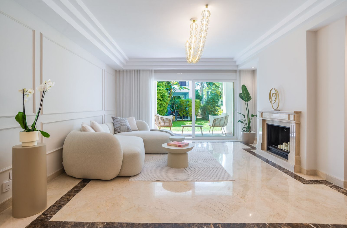 Piso de 3 Dormitorios y 3 Baños en venta en Marbella