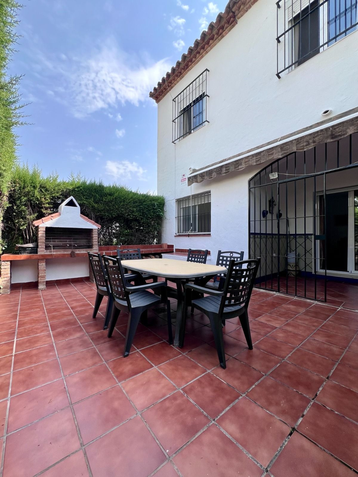 3 спални - Редова къща за продажба в Estepona