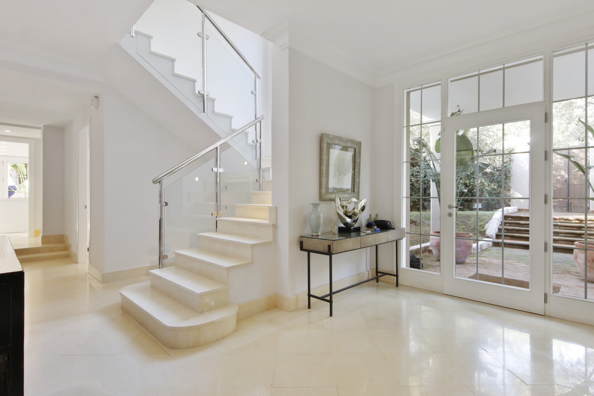 Casa de 4 Dormitorios en venta en Nagüeles, Marbella