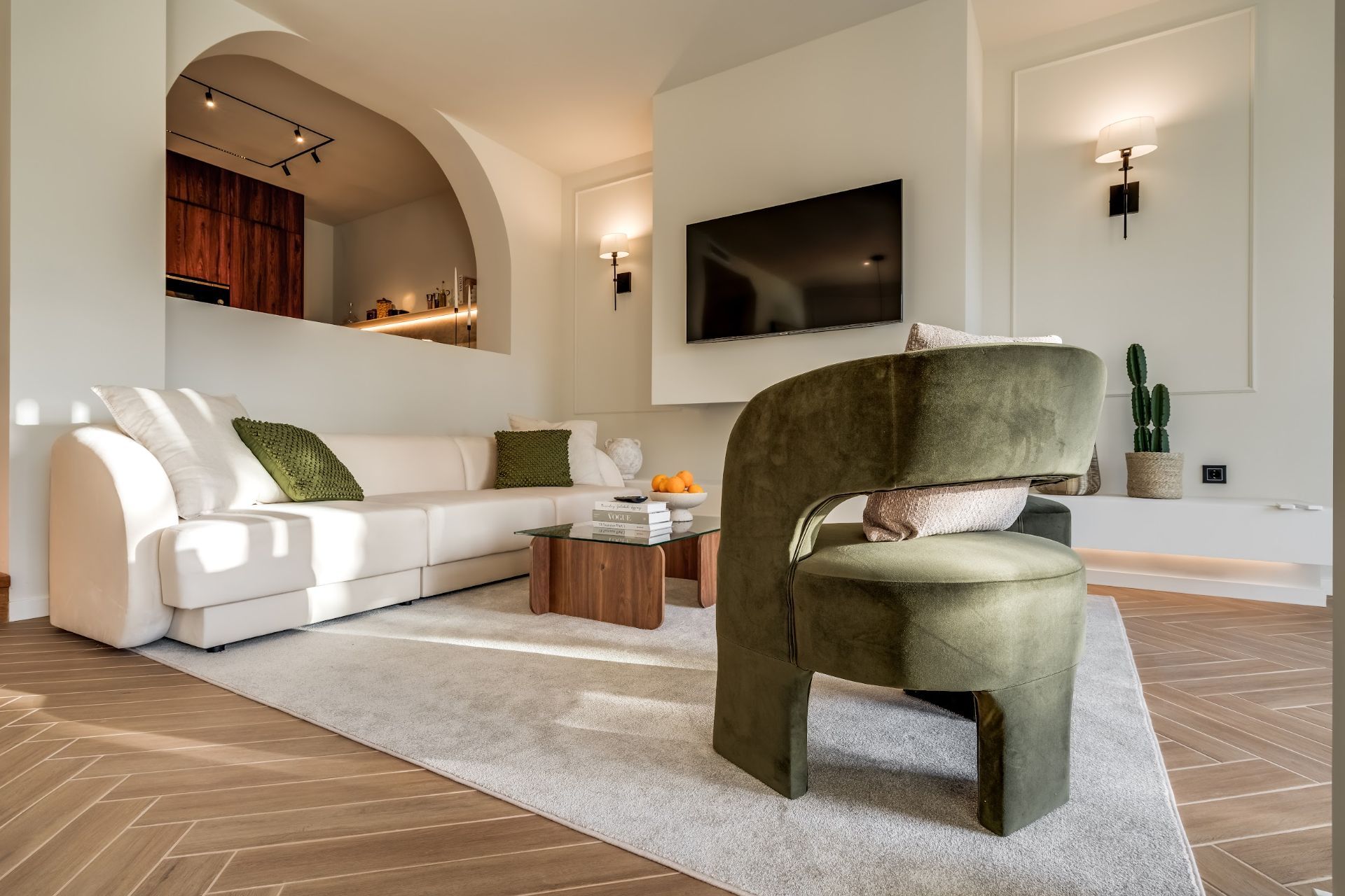 Casa Adosada de 4 Dormitorios y 3 Baños en venta en Nueva Andalucía, Marbella