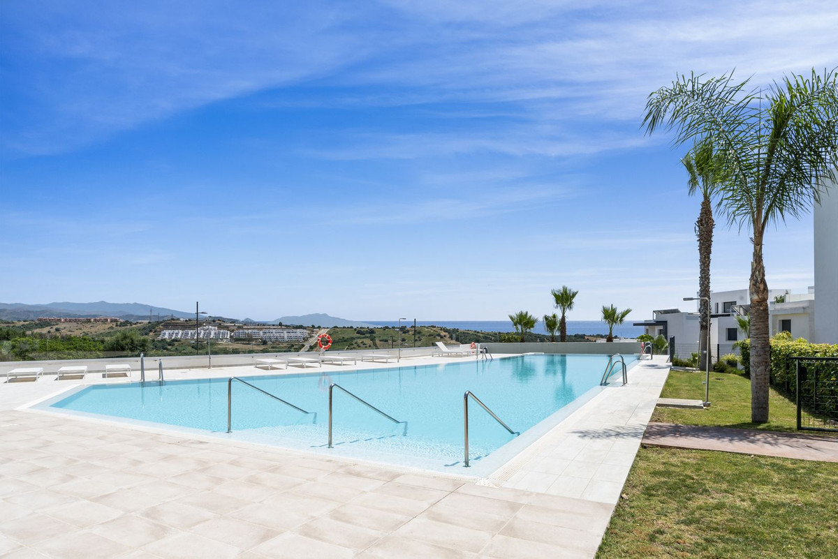 Piso de 2 Dormitorios y 2 Baños en venta en Estepona