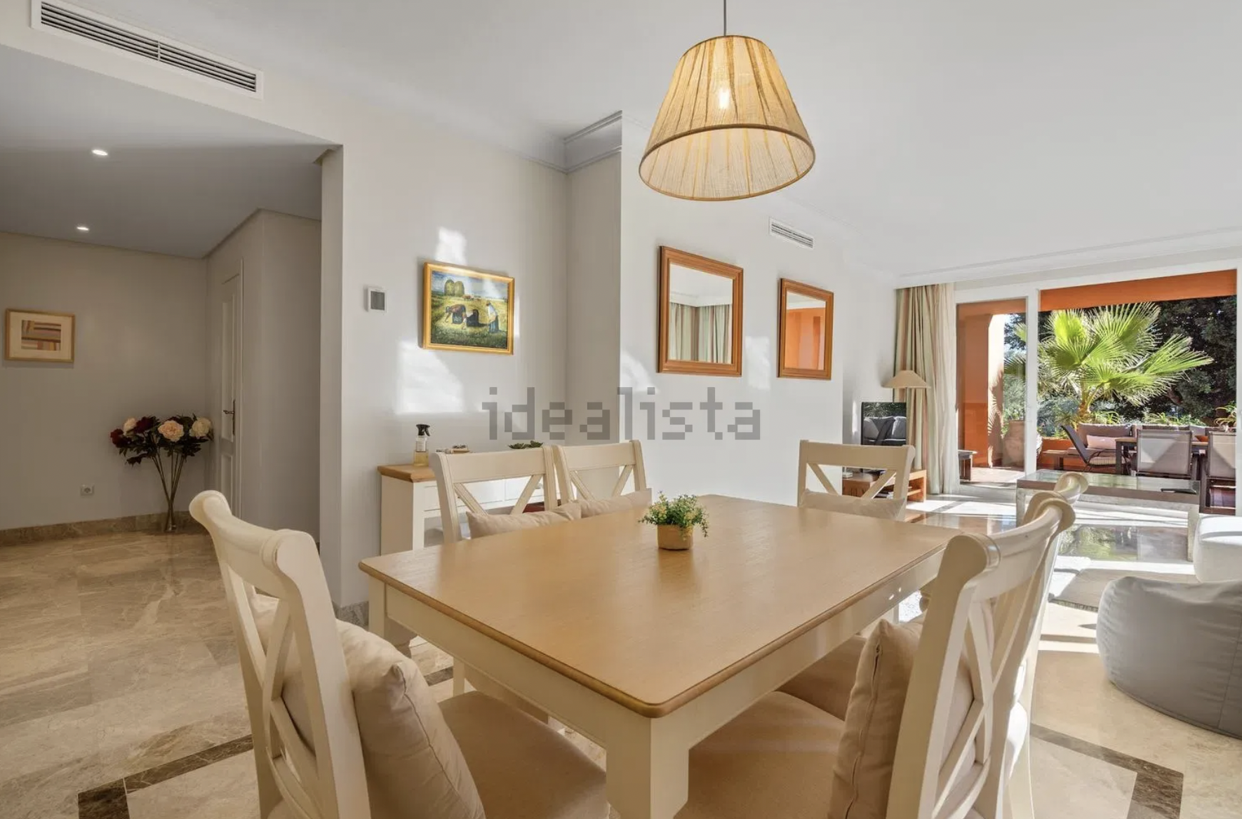 Piso de 3 Dormitorios en venta en Nueva Andalucía, Marbella