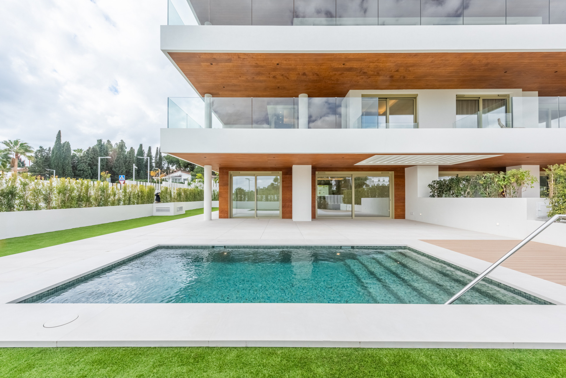 Casa Adosada de 4 Dormitorios y 4 Baños en venta en Marbella Centro