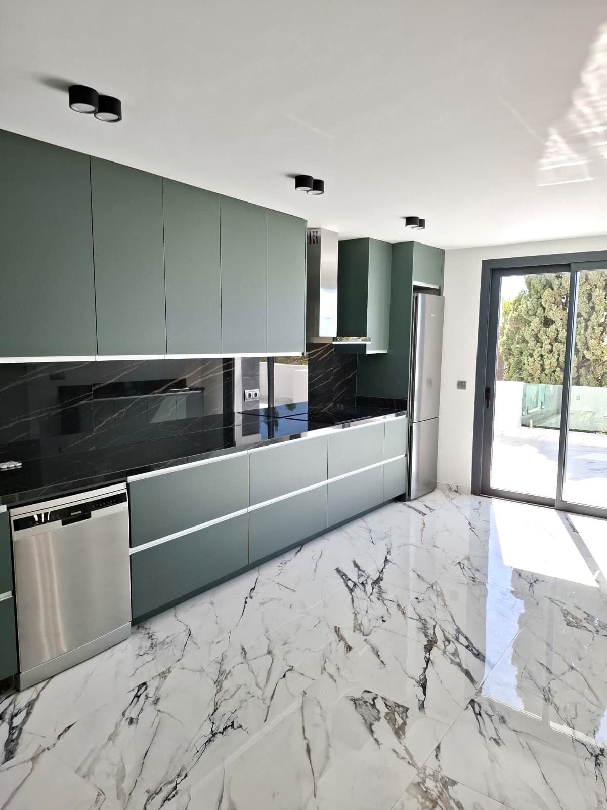 5 кровать Вилла для продажи в Sierra Blanca, Marbella