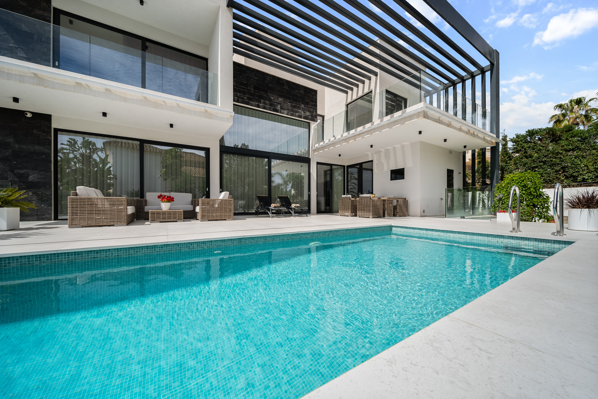 Casa de 4 Dormitorios en venta en Marbesa, Marbella
