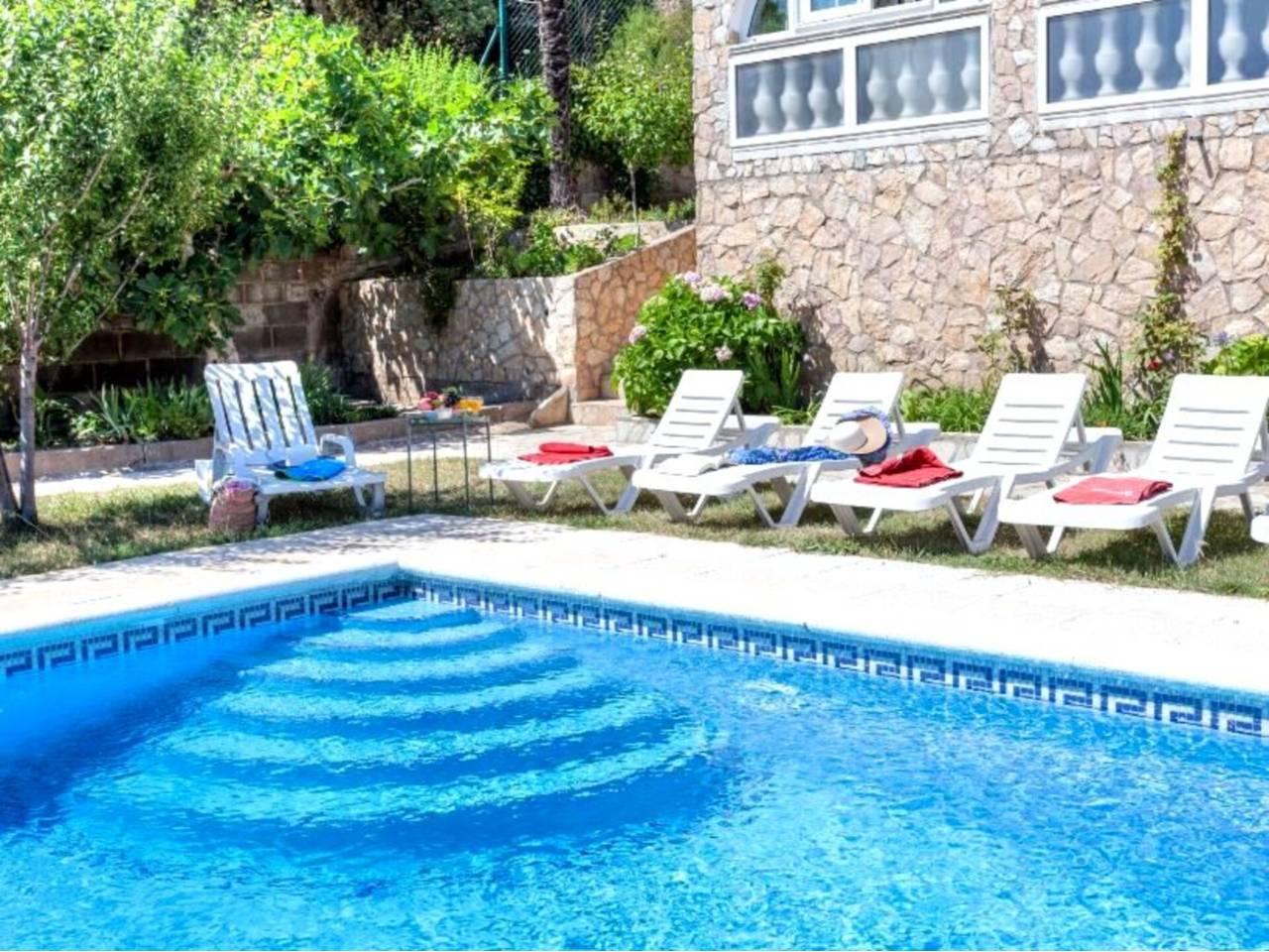 Casa Adosada de 4 Dormitorios en alquiler vacacional en Lloret de Mar