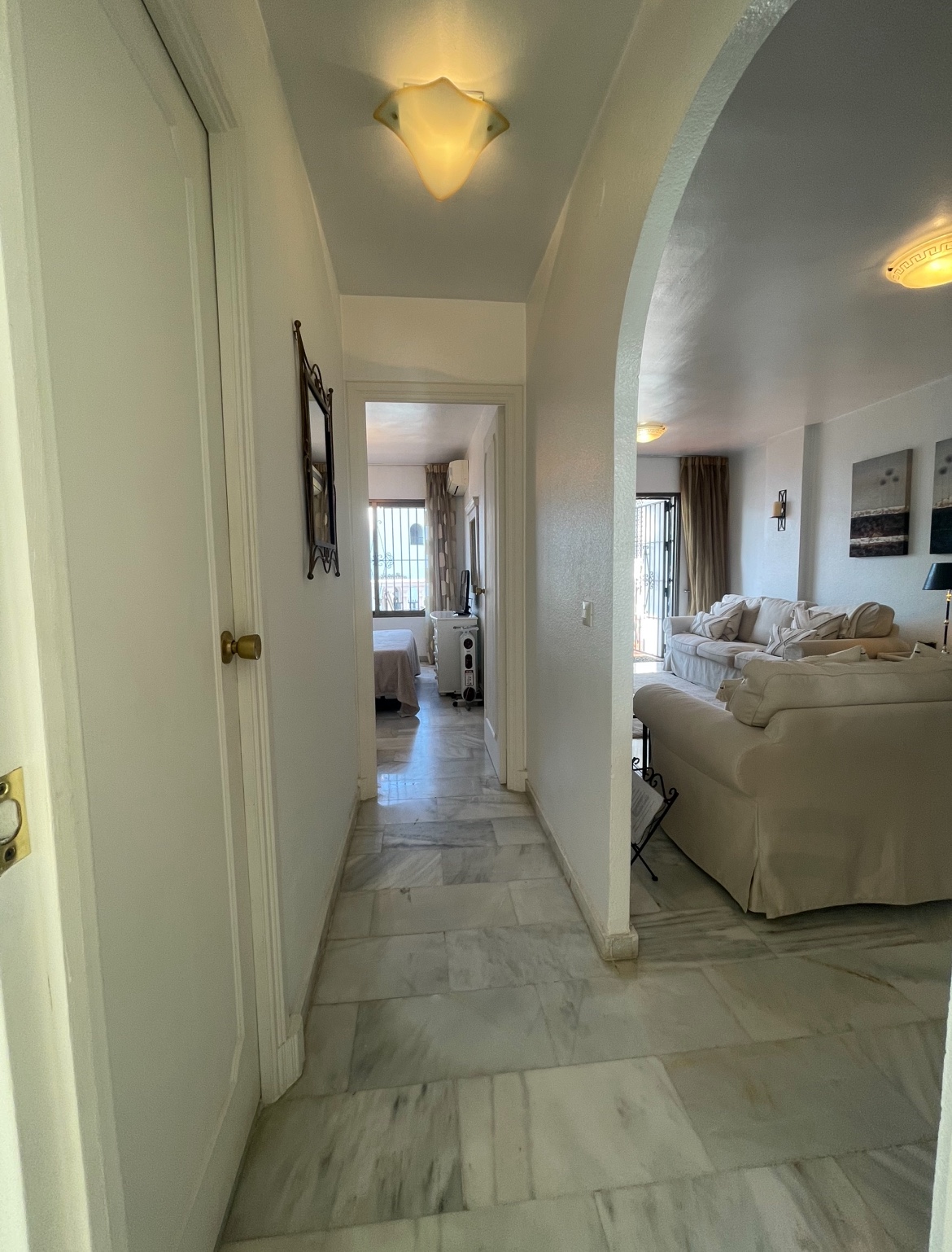Piso de 2 Dormitorios y 1 Baño en venta en Riviera del Sol, Mijas
