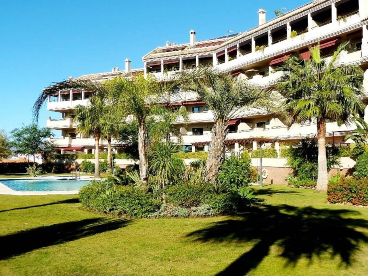 Piso de 2 Dormitorios y 2 Baños en alquiler vacacional en Fuengirola Centro
