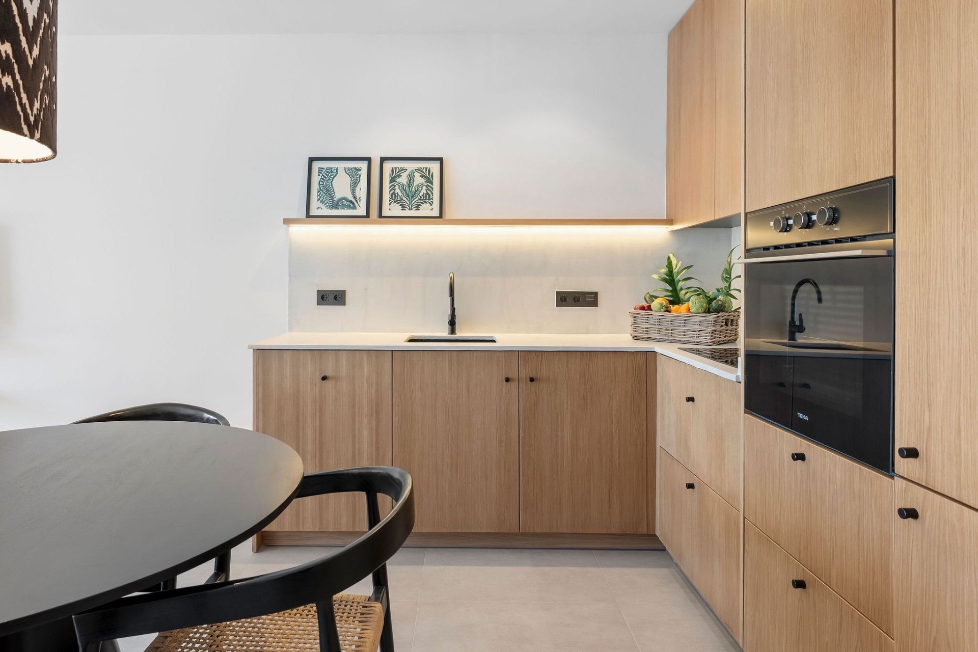 Ático de 3 Dormitorios y 2 Baños en venta en Nueva Andalucía, Marbella