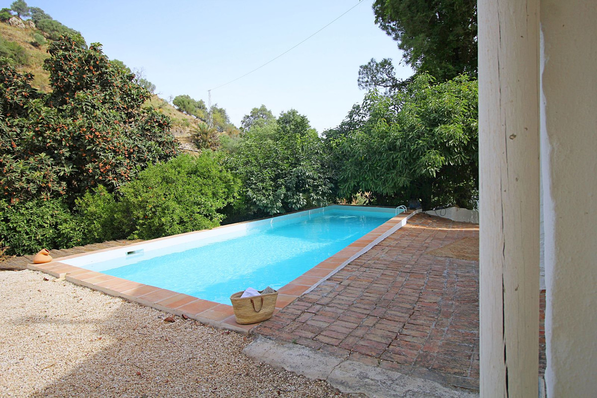 Finca de 4 Dormitorios en venta en Coin