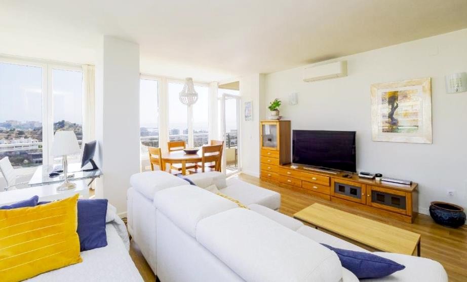 Piso de 2 Dormitorios y 2 Baños en alquiler vacacional en Arroyo de la Miel, Benalmádena