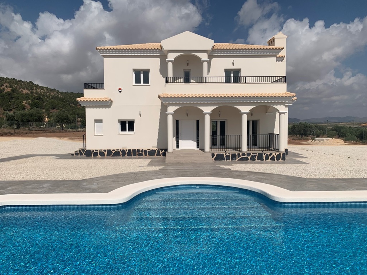 Casa de 4 Dormitorios en venta en El Pinós
