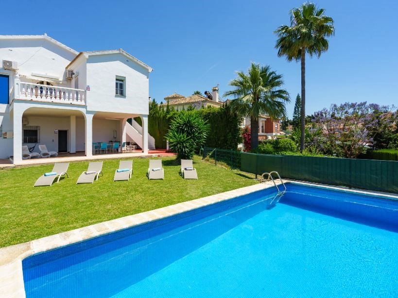 4 спални - Вила Ваканционен наем в Fuengirola
