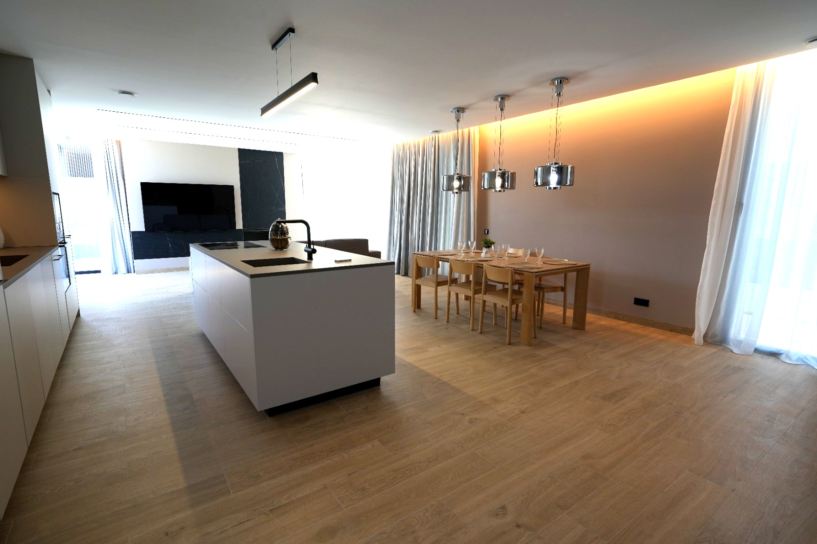 Casa de 5 Dormitorios y 5 Baños en venta en Albir