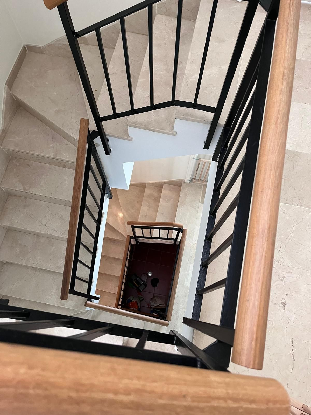 Casa Adosada de 5 Dormitorios en venta en Bel-Air