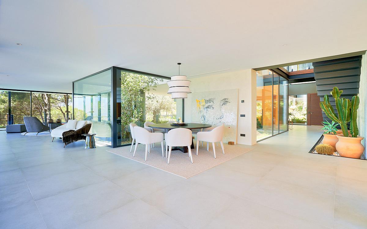 Casa de 5 Dormitorios y 5 Baños en venta en Sotogrande