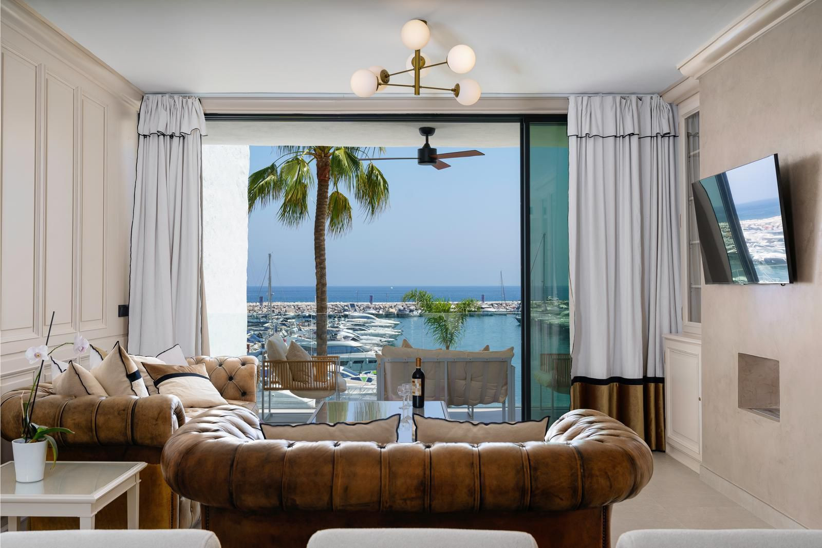2 Bed, 2 Bath - Apartment for Rent in Puerto Banus, Marbella
