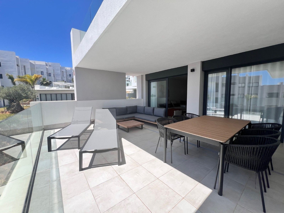 Piso de 3 Dormitorios y 2 Baños en venta en Manilva
