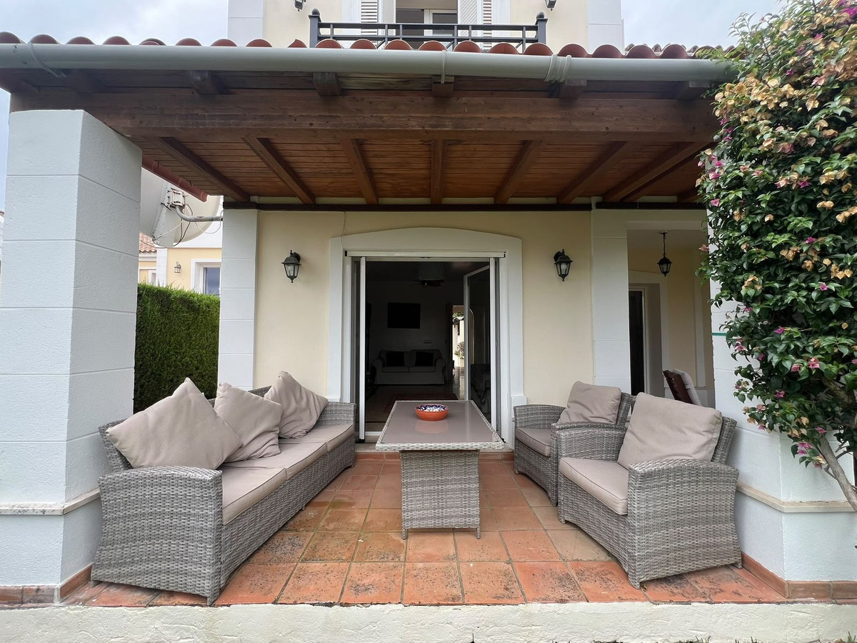 3 Bed - Villa for Sale in La Alcaidesa