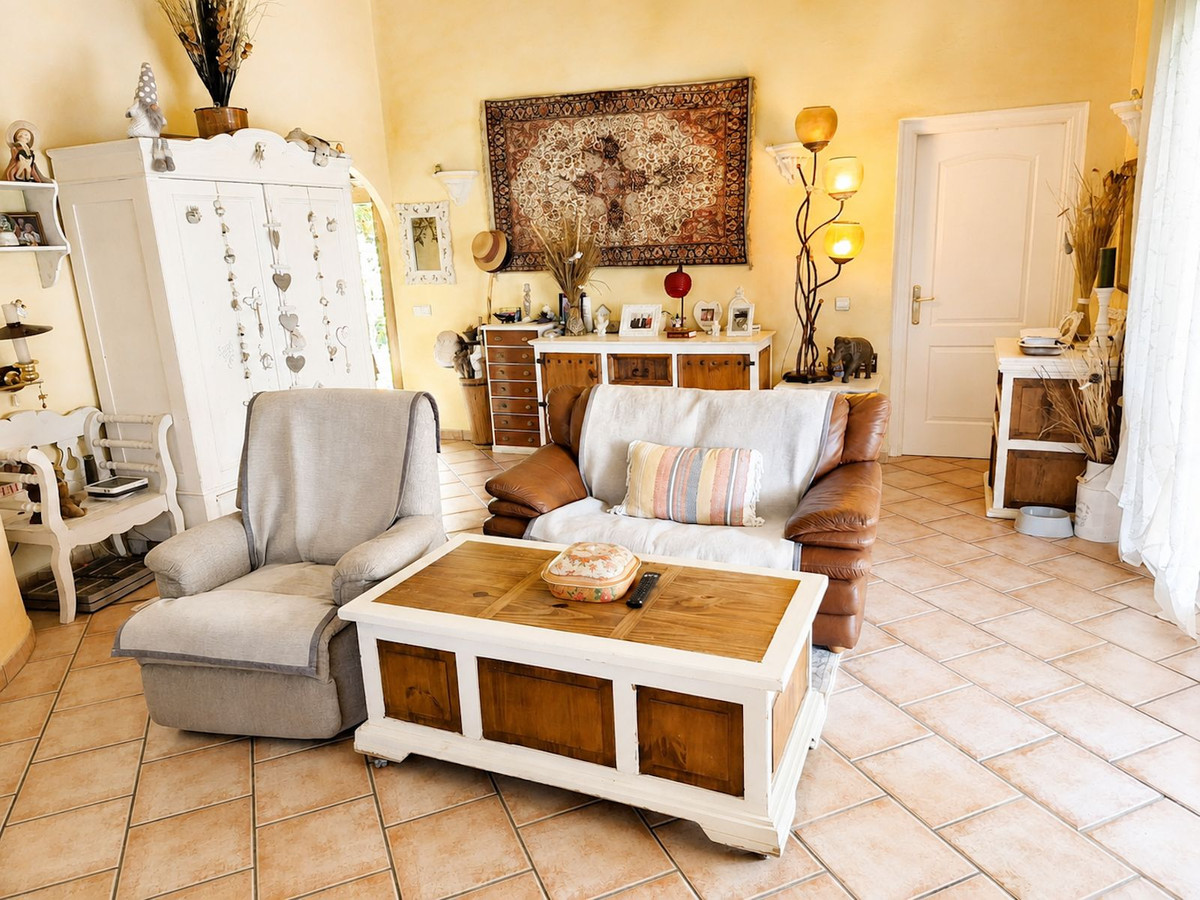 Casa de 2 Dormitorios y 2 Baños en venta en Benahavís