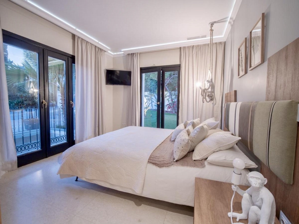 7 спални - Вила Ваканционен наем в Nueva Andalucia, Marbella