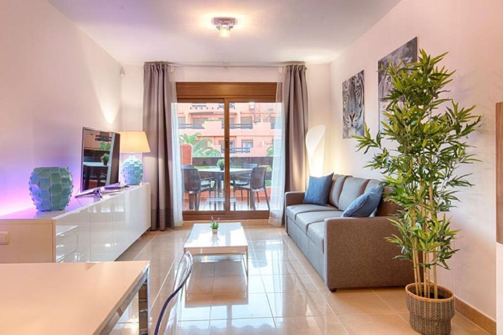 2 Bed, 2 Bath - Apartment for Sale in Estepona