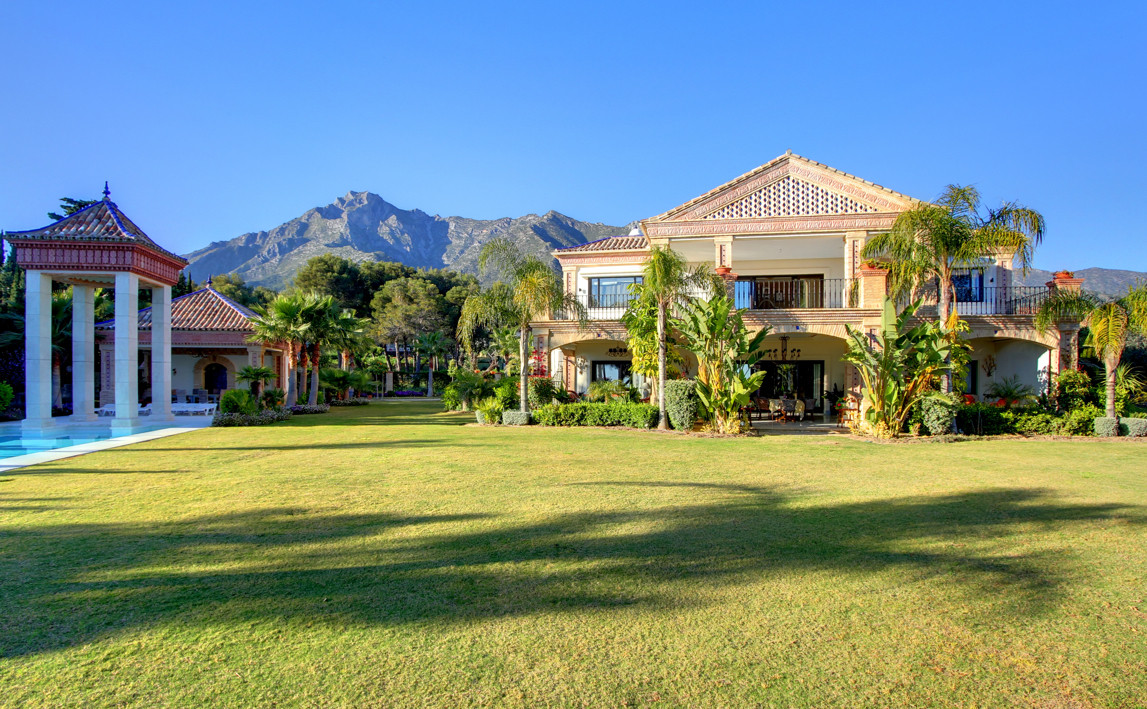 Casa de 6 Dormitorios en venta en Marbella Centro