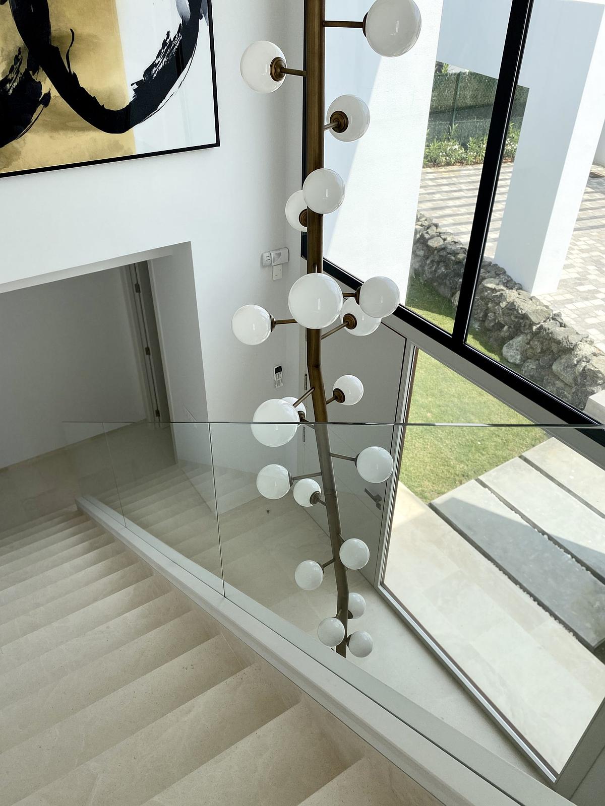 Casa de 6 Dormitorios y 6 Baños en alquiler vacacional en La Alqueria, Estepona
