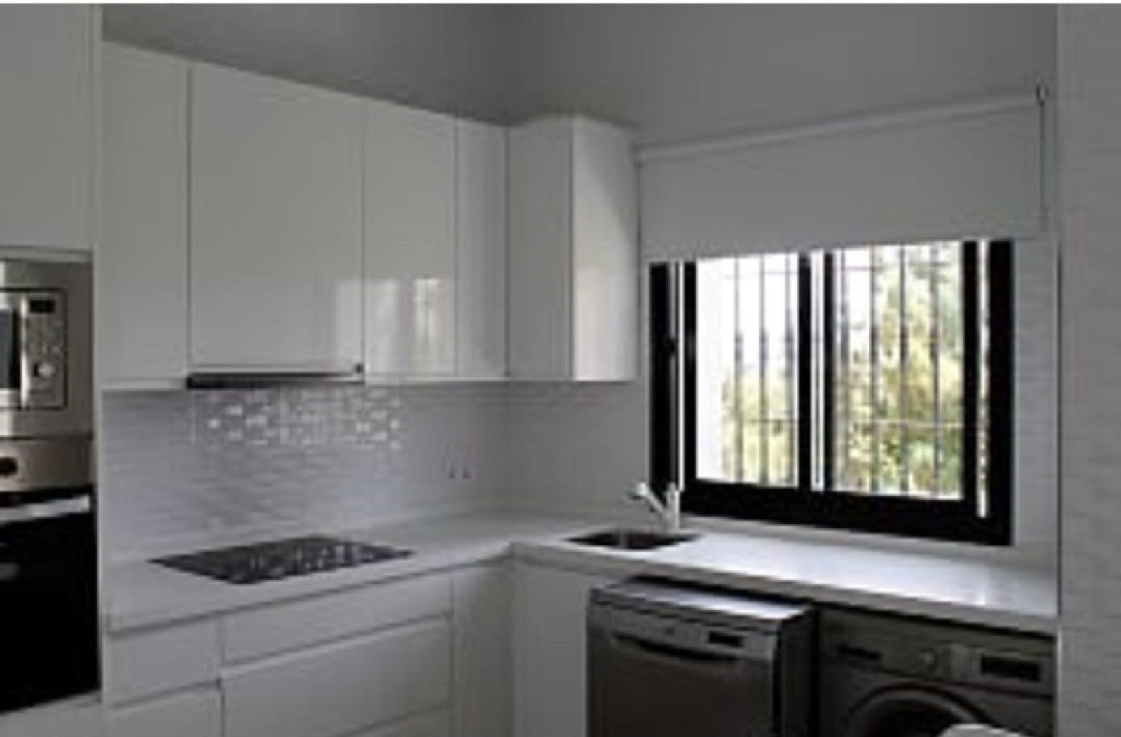 Piso de 2 Dormitorios en venta en Calahonda, Mijas