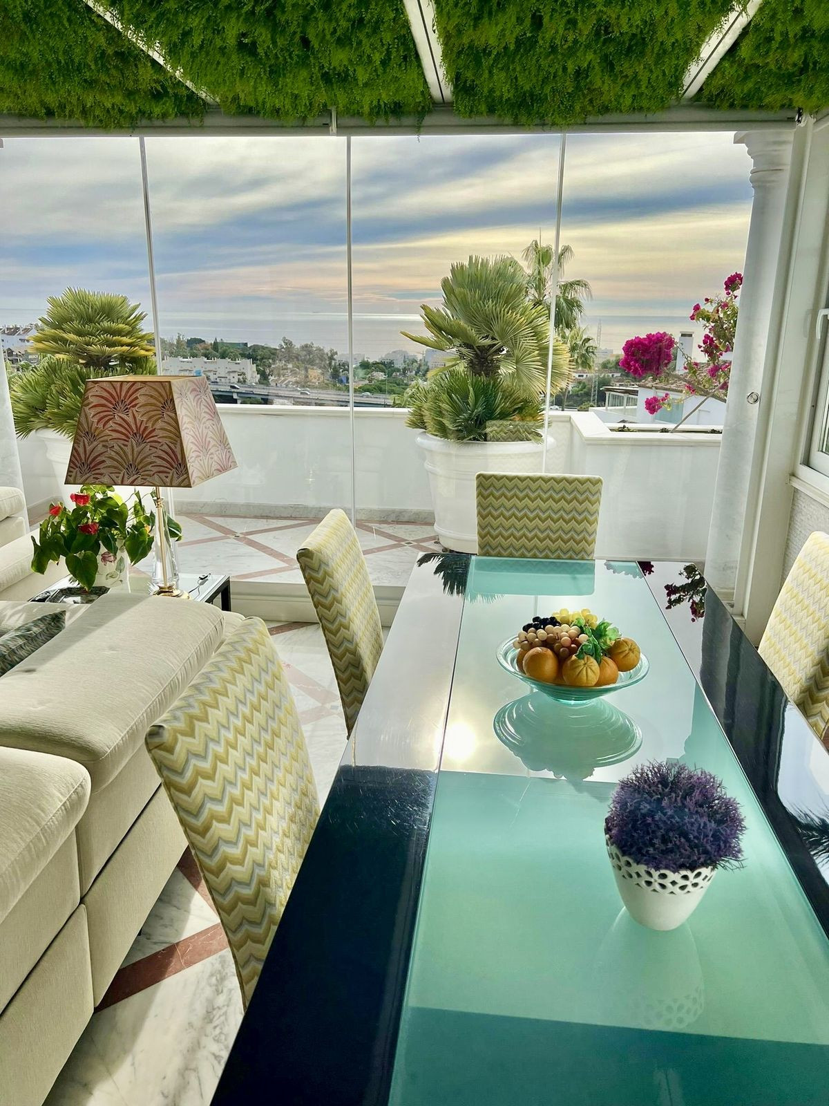 4 Bed, 4 Bath - Penthouse for Sale in Sierra Blanca, Marbella