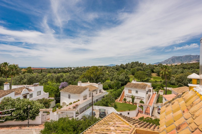 9 спални - Вила за продажба в El Rosario, Marbella