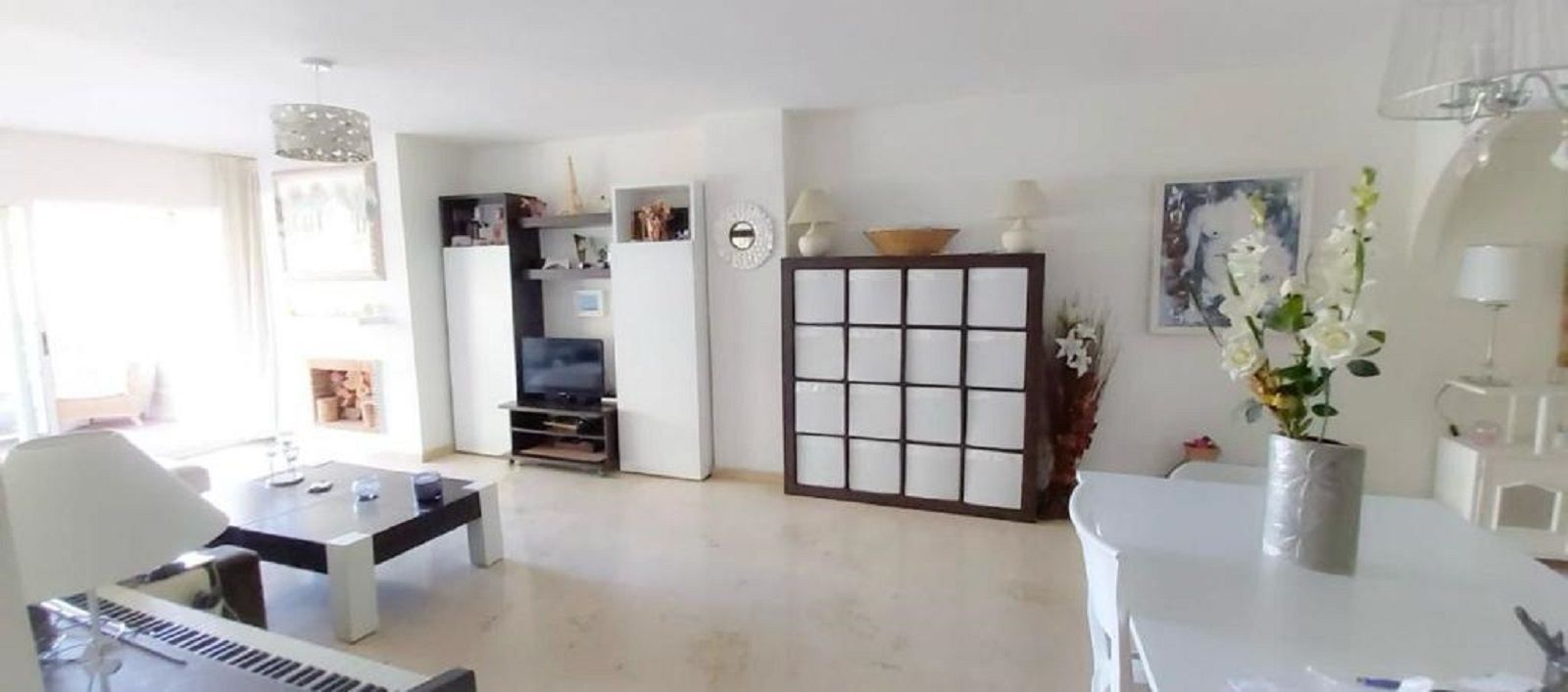 Piso de 2 Dormitorios y 2 Baños en venta en Benahavís