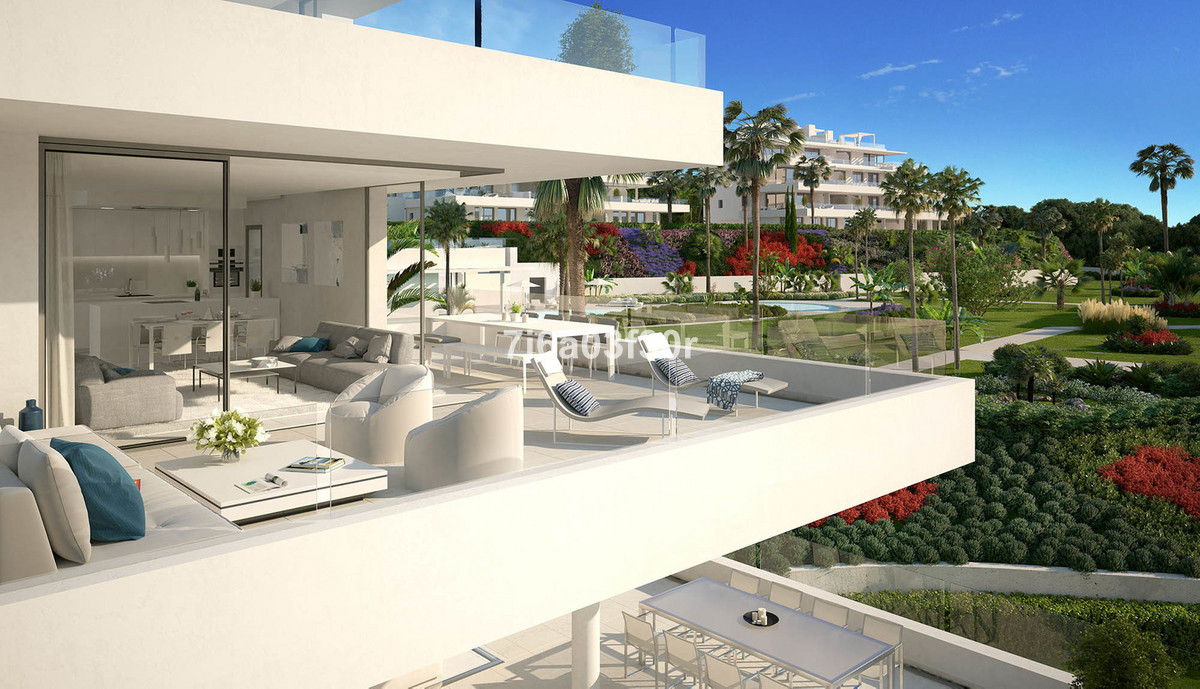 Ático de 3 Dormitorios en venta en Estepona