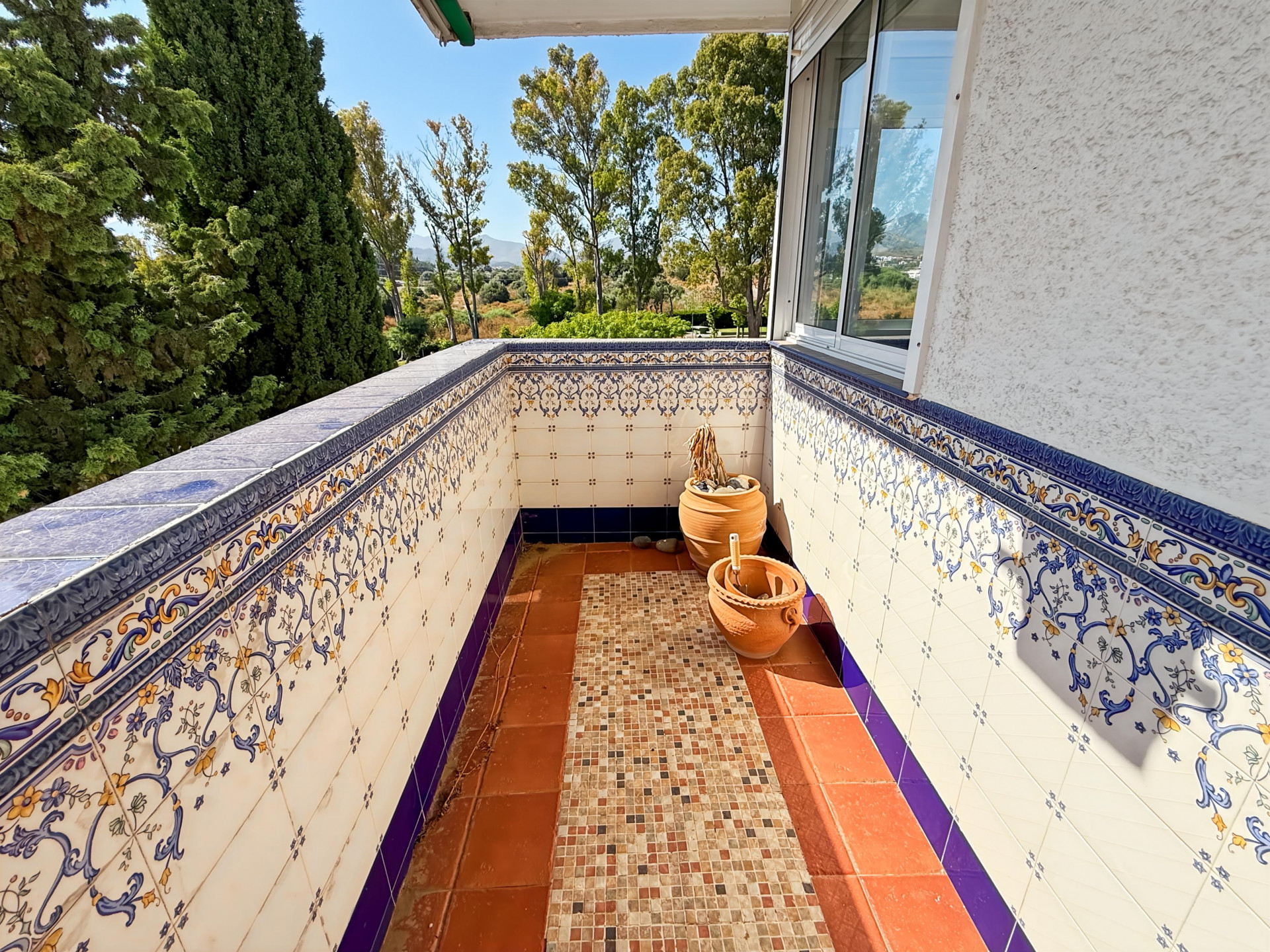Piso de 3 Dormitorios y 1 Baño en venta en Estepona