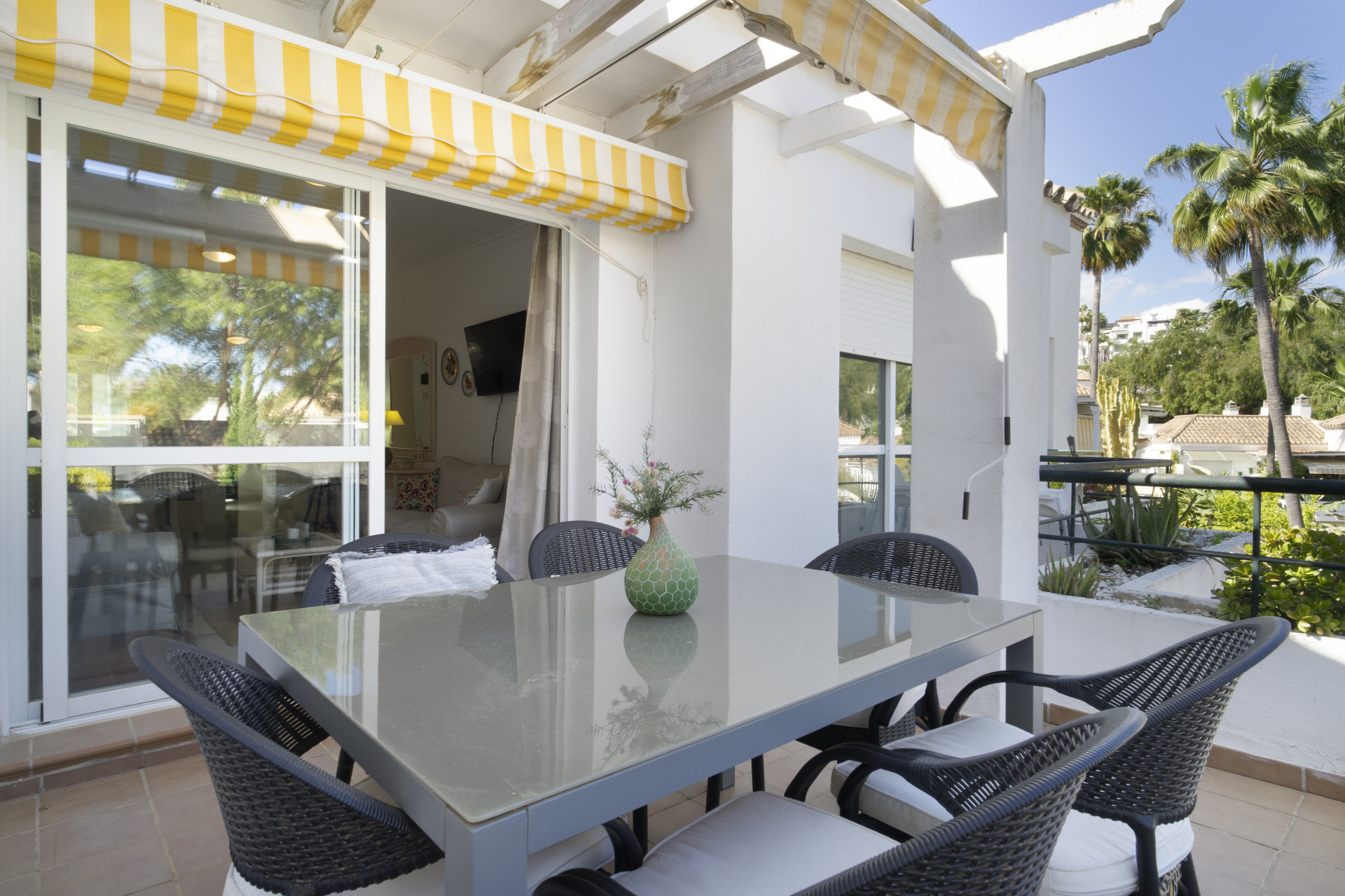 2 Bed, 2 Bath - Apartment for Sale in Nueva Andalucia, Marbella