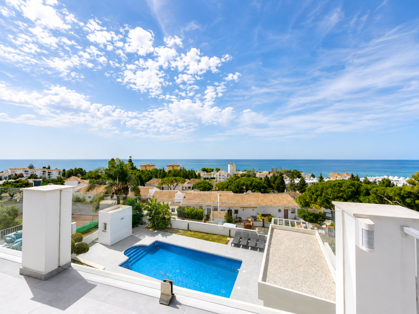 Casa de 4 Dormitorios en venta en La Cala de Mijas