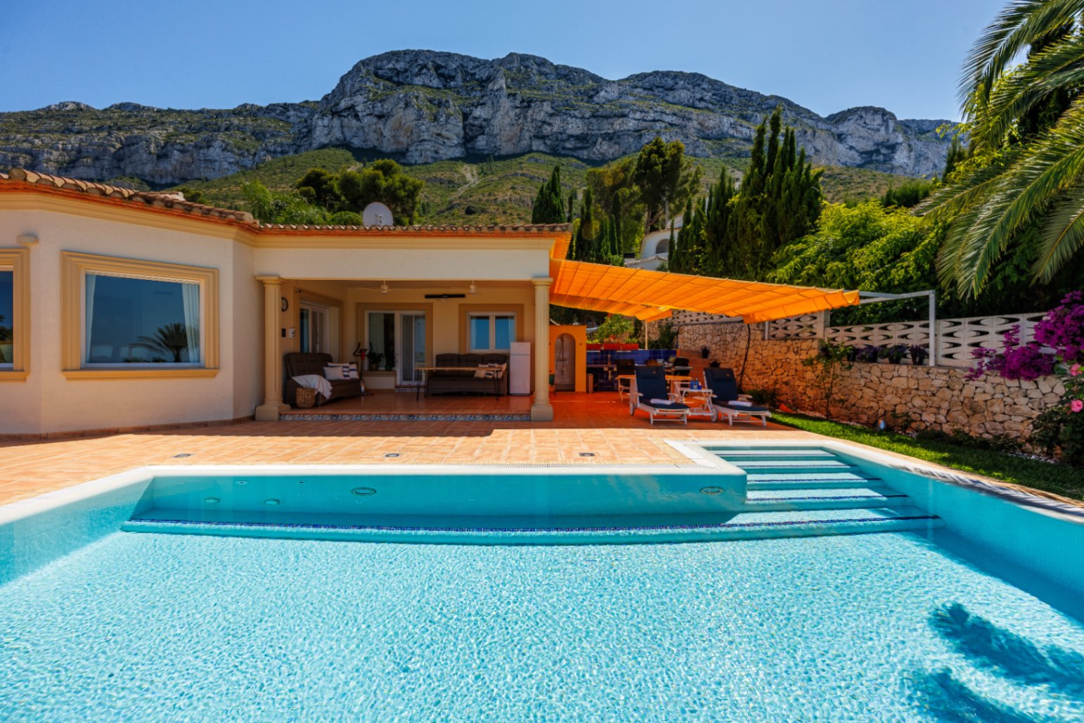 3 кровать 2 ванна Вилла для продажи в Montgo, Denia